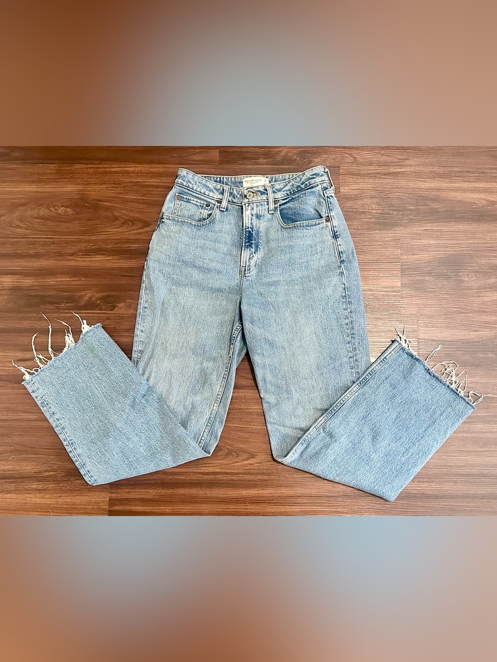 Abercrombie & Fitch The 90’s Relaxed Jean-High Rise Curve Love Jeans